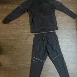 Under Armour Sweatsuit 