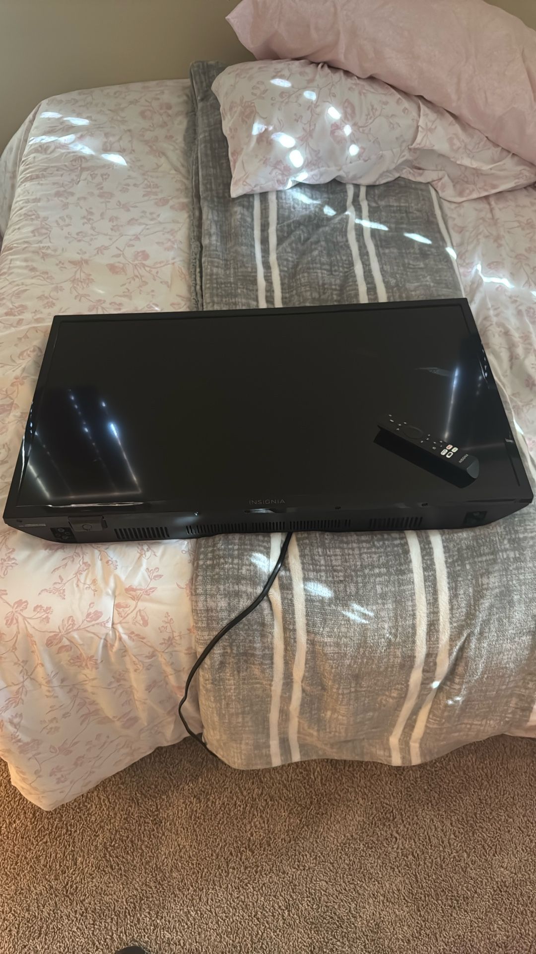 35 Inch Insignia Amazon fire TV