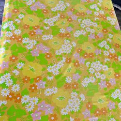 Vintage Wamsutta Superlin twin size fitted sheet 50/50 muslin. Bright groovy colors and  flower power design.  No holes, rips or stains. 