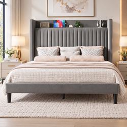 Queen Size Platform Bed Frame with USB Charging Station and Storage Shelf/Uphols