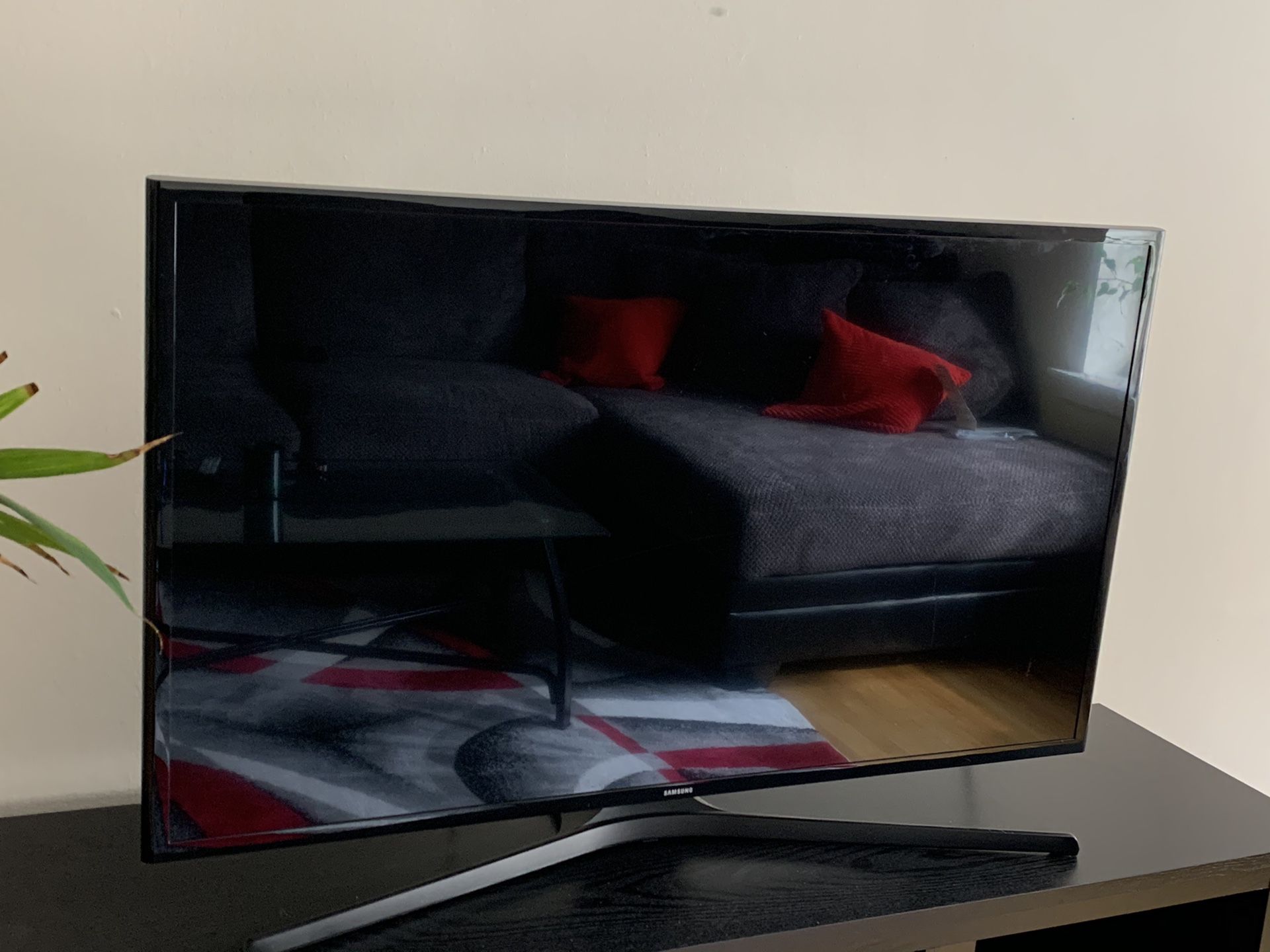 43 inch Samsung Smart TV