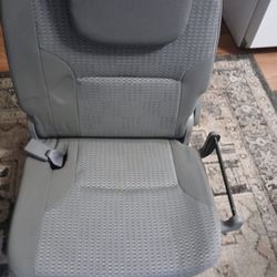 2006 Toyota 4Runner SR5 very Rear Seats. Excellent Condition.