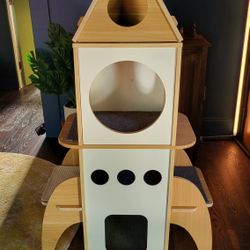 Rocket Ship Cat Tree Tower