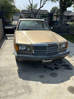 1984 Mercedes-Benz 300