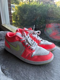 Jordan 1 Low SE