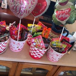 Quick Valentines Gift Bucket With Candy 