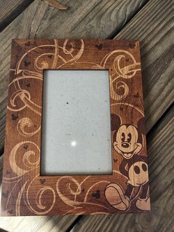 Disney pitcher frame