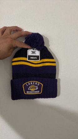 LA Lakers Men's Pom Beanie Hat