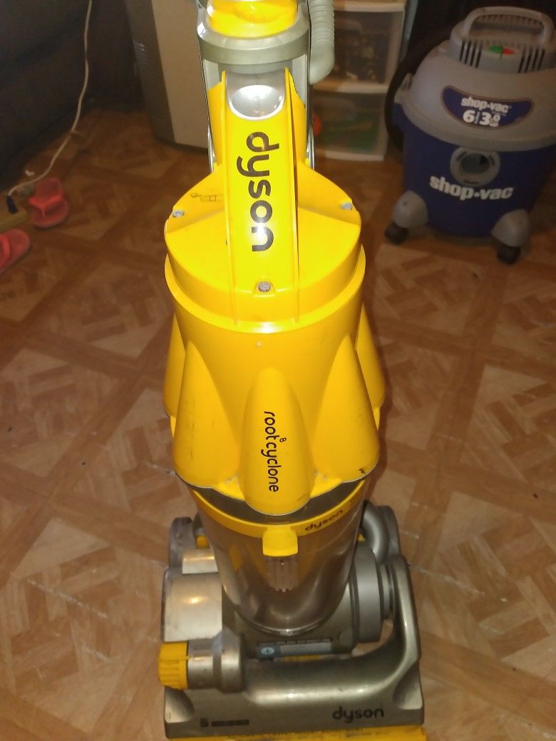 Vacuum By Dyson (Yes It Works)
