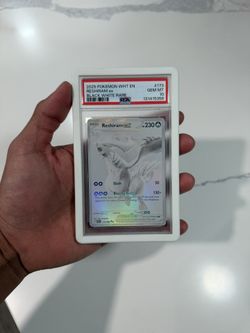 Reshiram ex (White Flare) PSA 10