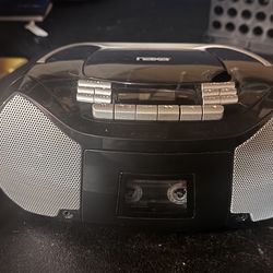 Naxa Portable CD/Cassette Boom Box