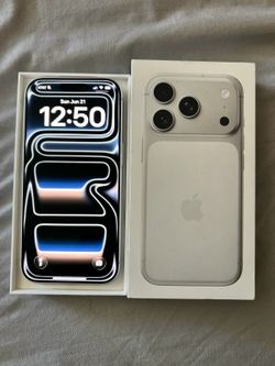 iPhone 17 pro silver
