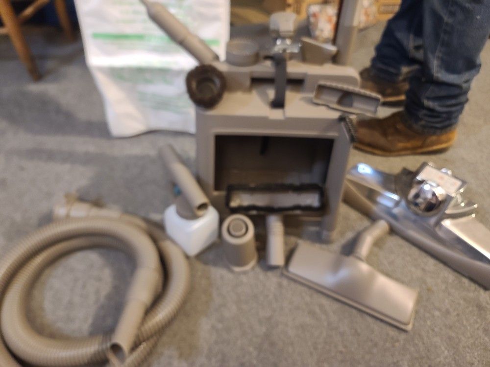 Kirby Caddy With Attachments