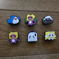 Lot Of 6 Lanky Box Shoe Charms 