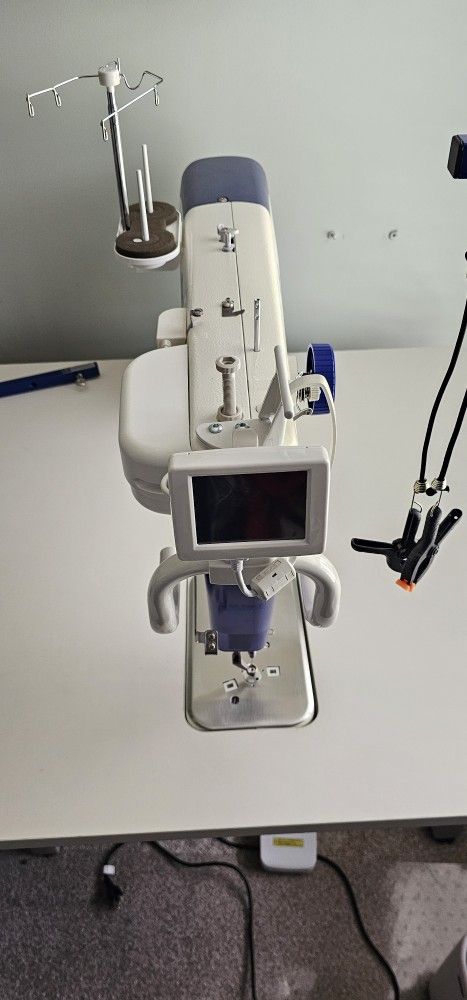 Miyabi J350 QVP Smart Stitch Long Arm quilting machine w extended 