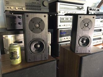 Pinnacle Book Shelf Speakers New In Box