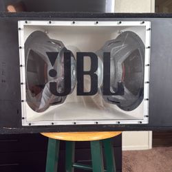 JBL Subwoofer 