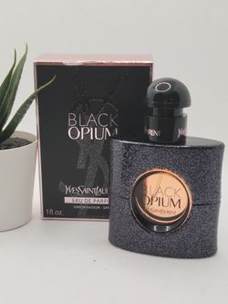 Yves Saint Laurent
 
Black Opium Eau de Parfum

1 fl ⭐️