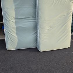 Full Size Mattress And Boxspring 