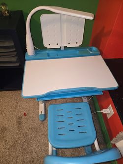 Kids adjustable desk w chair