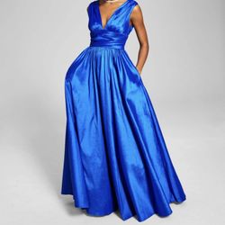 Evening, Wedding and Prom dress from  Macy’s Size 5/6/ 7/8/9