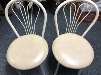 2 kitchen chair beige