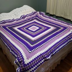 Infinity granny square blanket