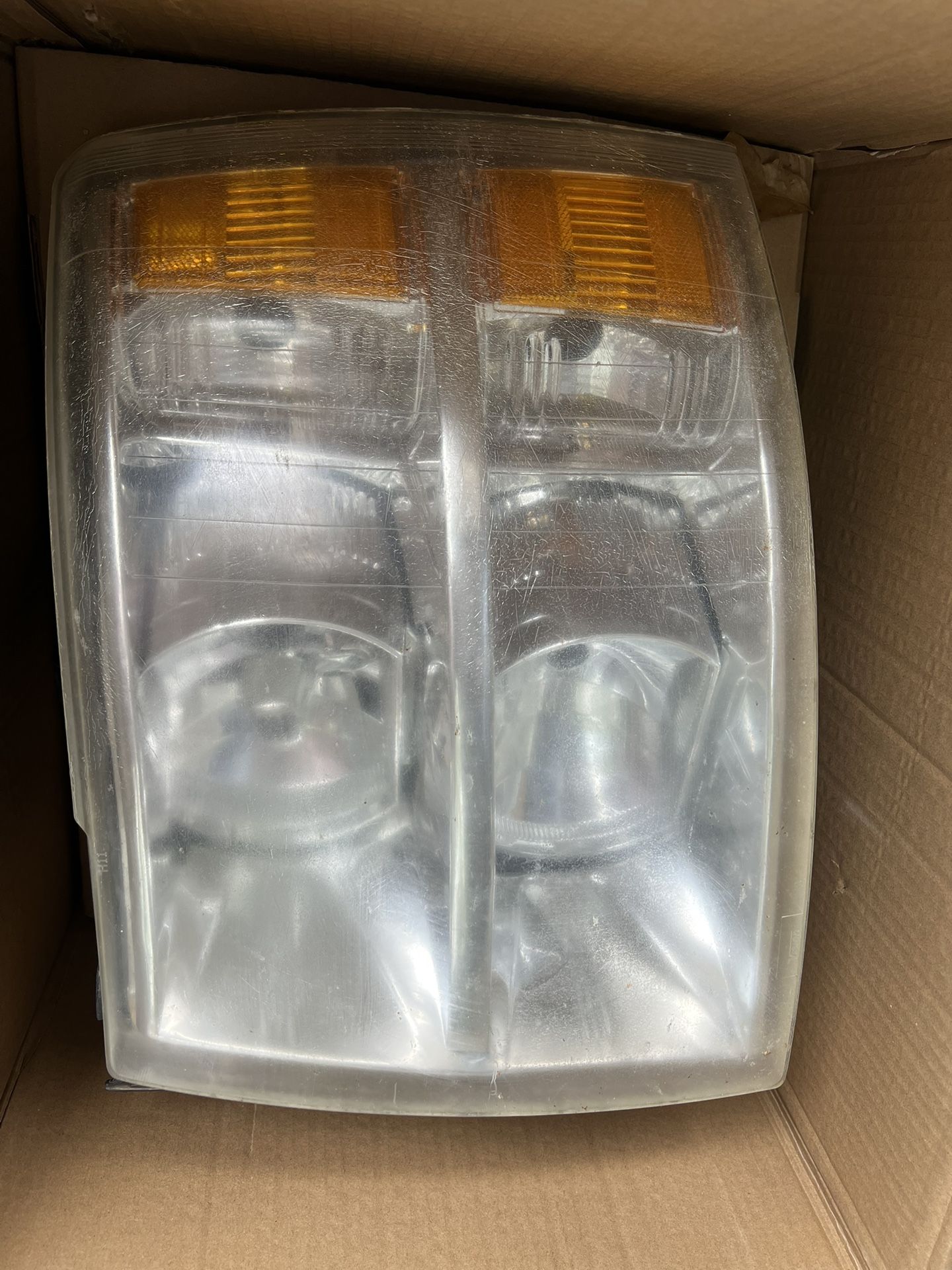 Headlights 2009 Chevy Silverado 2500