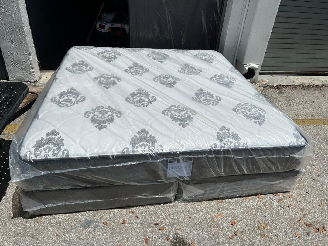 KING SIZE PLUSH AND BOX 🚚🚚🚚