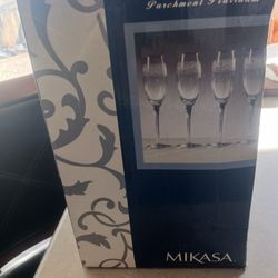 MiKasa Champaign Flutes