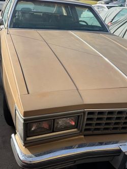 1985 Oldsmobile delta 88 royal brougham