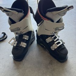 Atomic Ski Boots