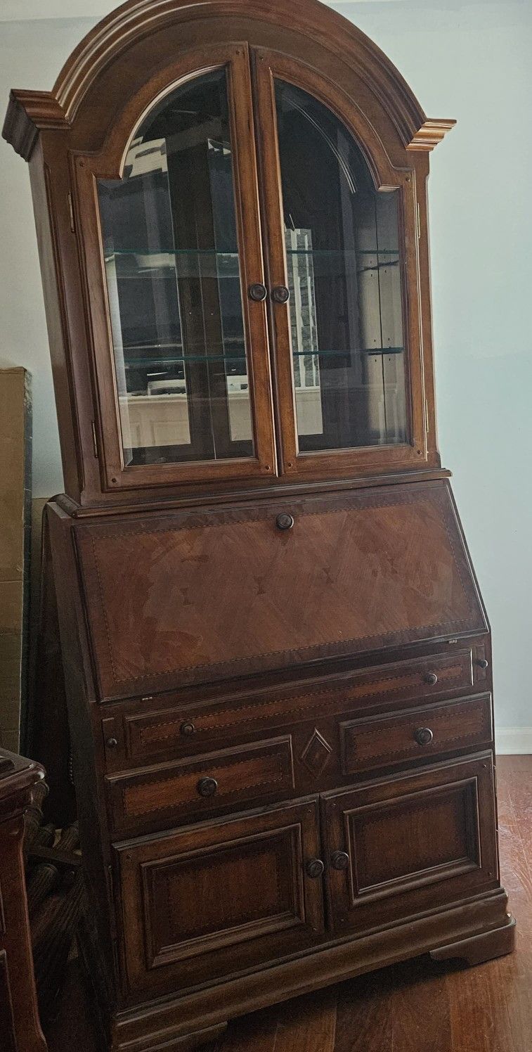 Secretary desk with Hutch
