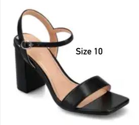 New women’s shoes size 10