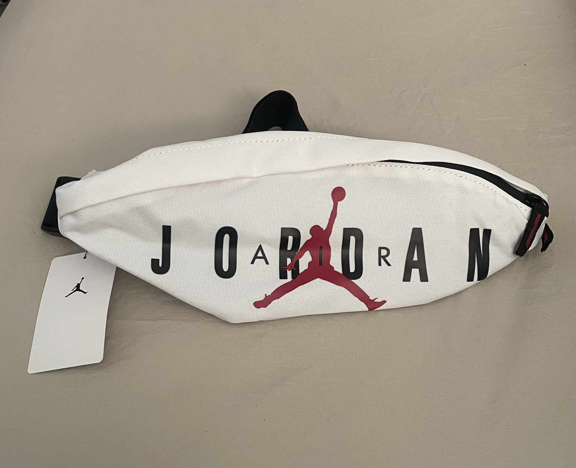 Nike Air Jordan Crossbody Bag White Black Jumpman Fanny Pack Hip Waist Belt