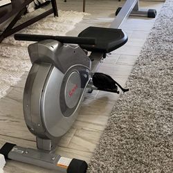 Rowing Machine 