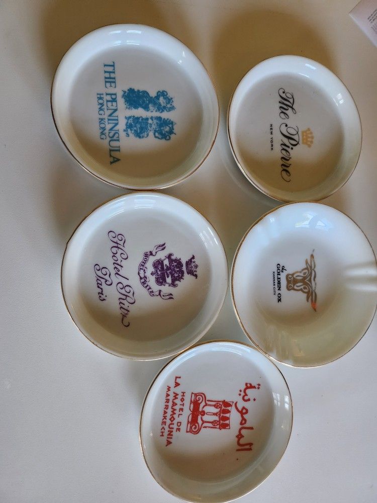 Tet Set Ash Tray