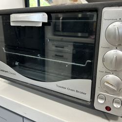 Cuisinart Classic Toaster Oven  Broiler 