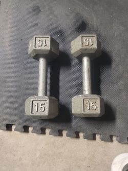 Set Of two 15lb dumbbells..thats 30lbs Together..2x15lbs