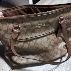 Coach purse and wallet