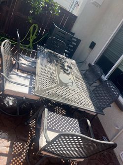 Outdoor table and chairs (with waterproof cushions)