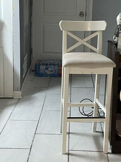 Beautiful Beige High Chairs