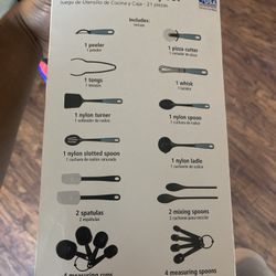 21 Piece Kitchen set