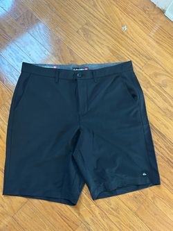 NWT Quicksilver Men’s Black Performance Shorts size 34