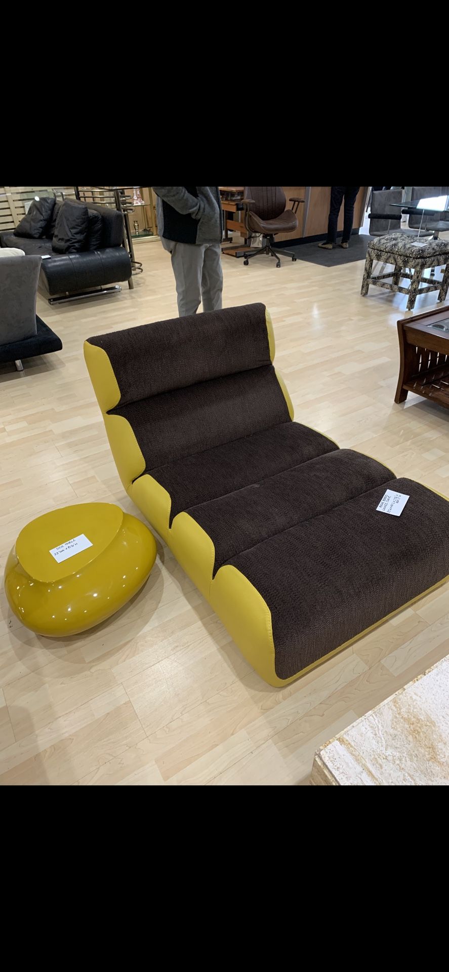 Roche Bobois Lounge Chaise & Cute Cut table