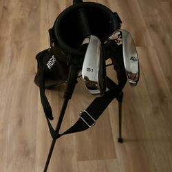 Callaway Paradym Wedges And Sunday Golf Bag