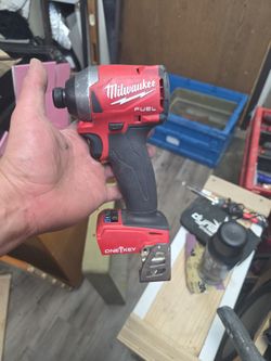 Milwaukee M18 Fuel Impact Driver 