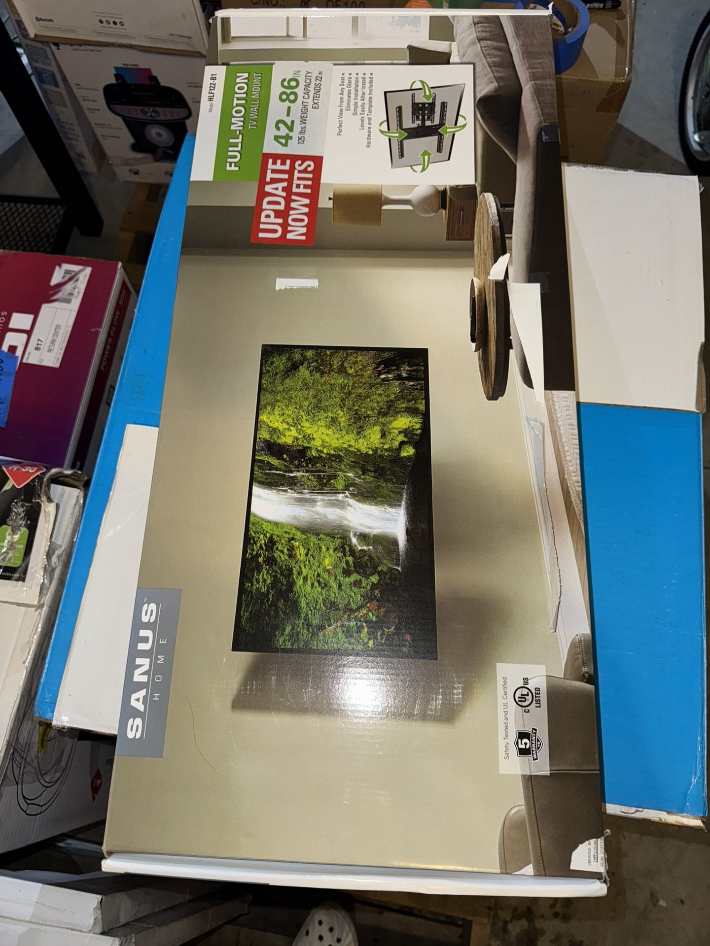 Tv mount