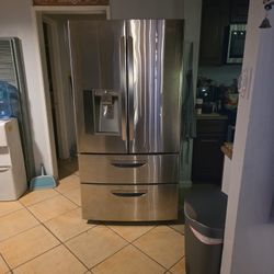 Lg Stanless Steel Fridge