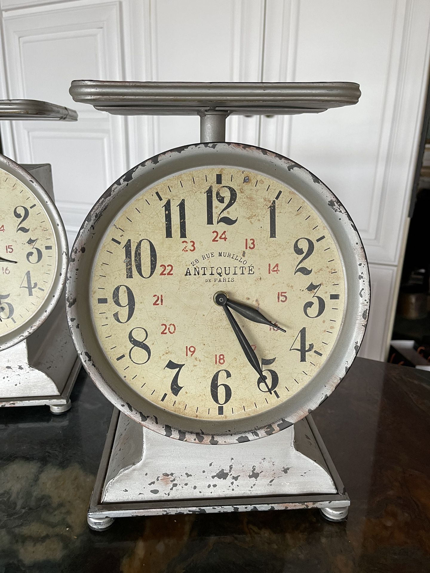 Vintage Style Farmhouse Clock Scale new!!